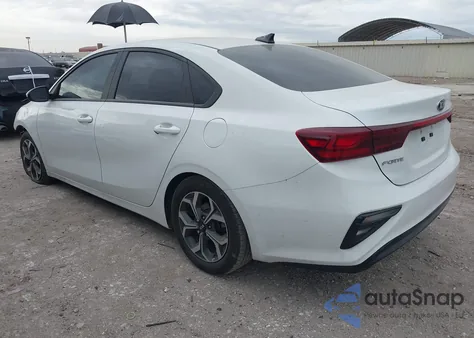 2021 Kia Forte Lxs из США, поврежденный, VIN 3KPF24AD9ME410130